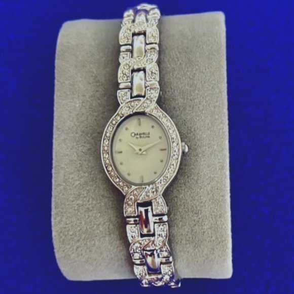 Women's watch 6.5" - Silver w simulated diamond/crystal - Picture 1 of 2